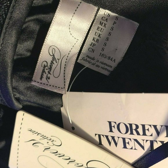 Forever 21 Dress Size S Halter Black Crochet Mini Faux Wrap Back Zipper NWT - Picture 9 of 9